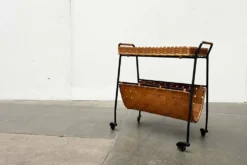 Chariot de service allemand moderne du milieu du siècle avec plateau, années 1960