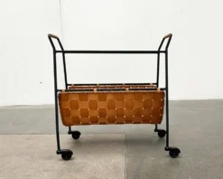Chariot de service allemand moderne du milieu du siècle avec plateau, années 1960