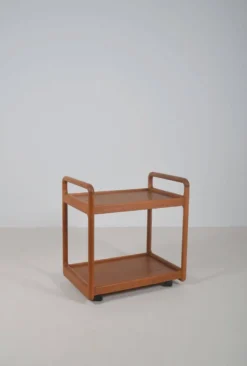 Chariot de service danois conçu par Poul Cadovius pour Cado, années 1960.