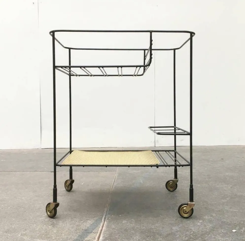 Chariot de service minimaliste en métal perforé de style milieu du siècle, années 1960