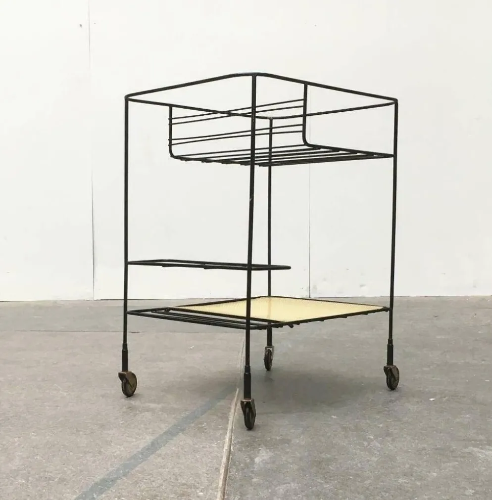 Chariot de service minimaliste en métal perforé de style milieu du siècle, années 1960