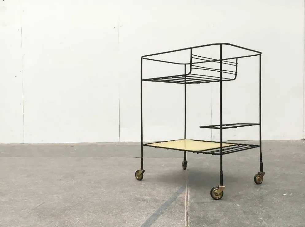 Chariot de service minimaliste en métal perforé de style milieu du siècle, années 1960