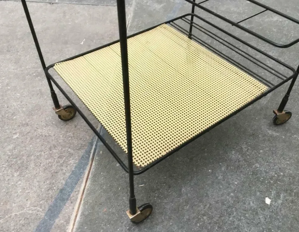 Chariot de service minimaliste en métal perforé de style milieu du siècle, années 1960