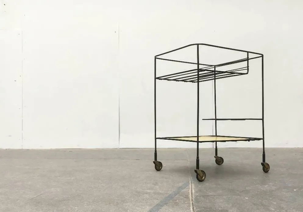 Chariot de service minimaliste en métal perforé de style milieu du siècle, années 1960