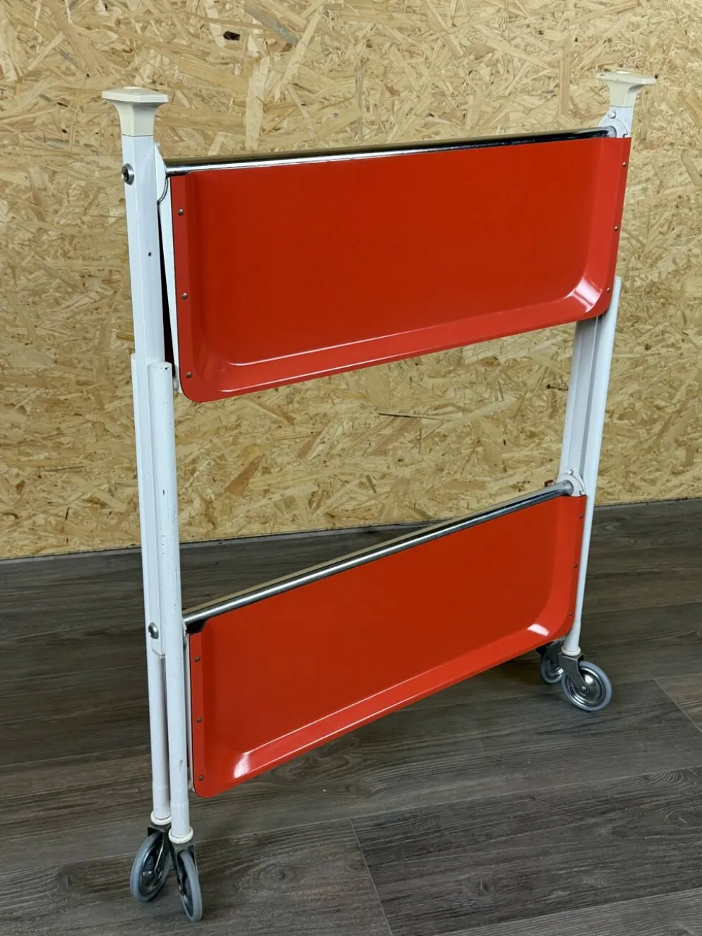 Chariot de service Table d'appoint Design orange Space Age Années 1960 Années 1970