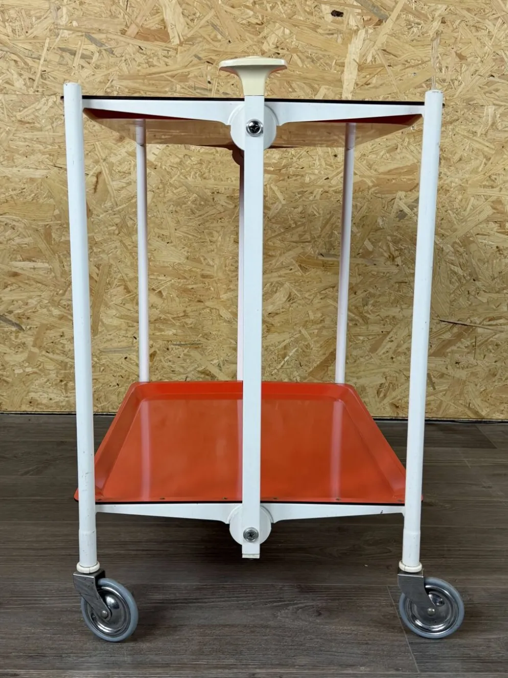 Chariot de service Table d'appoint Design orange Space Age Années 1960 Années 1970