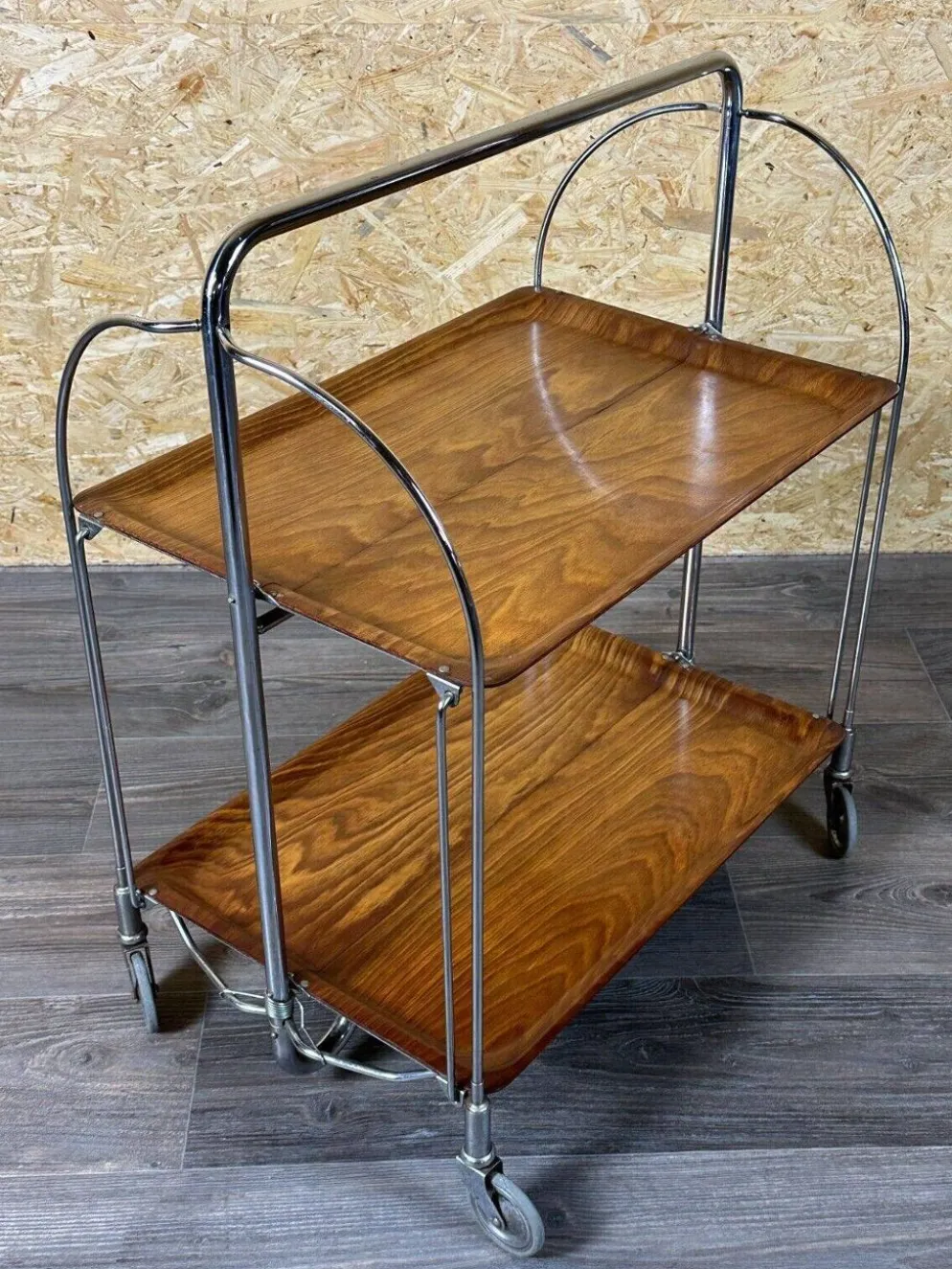 Chariot de service table d'appoint dinette space age brown design 60s 70s