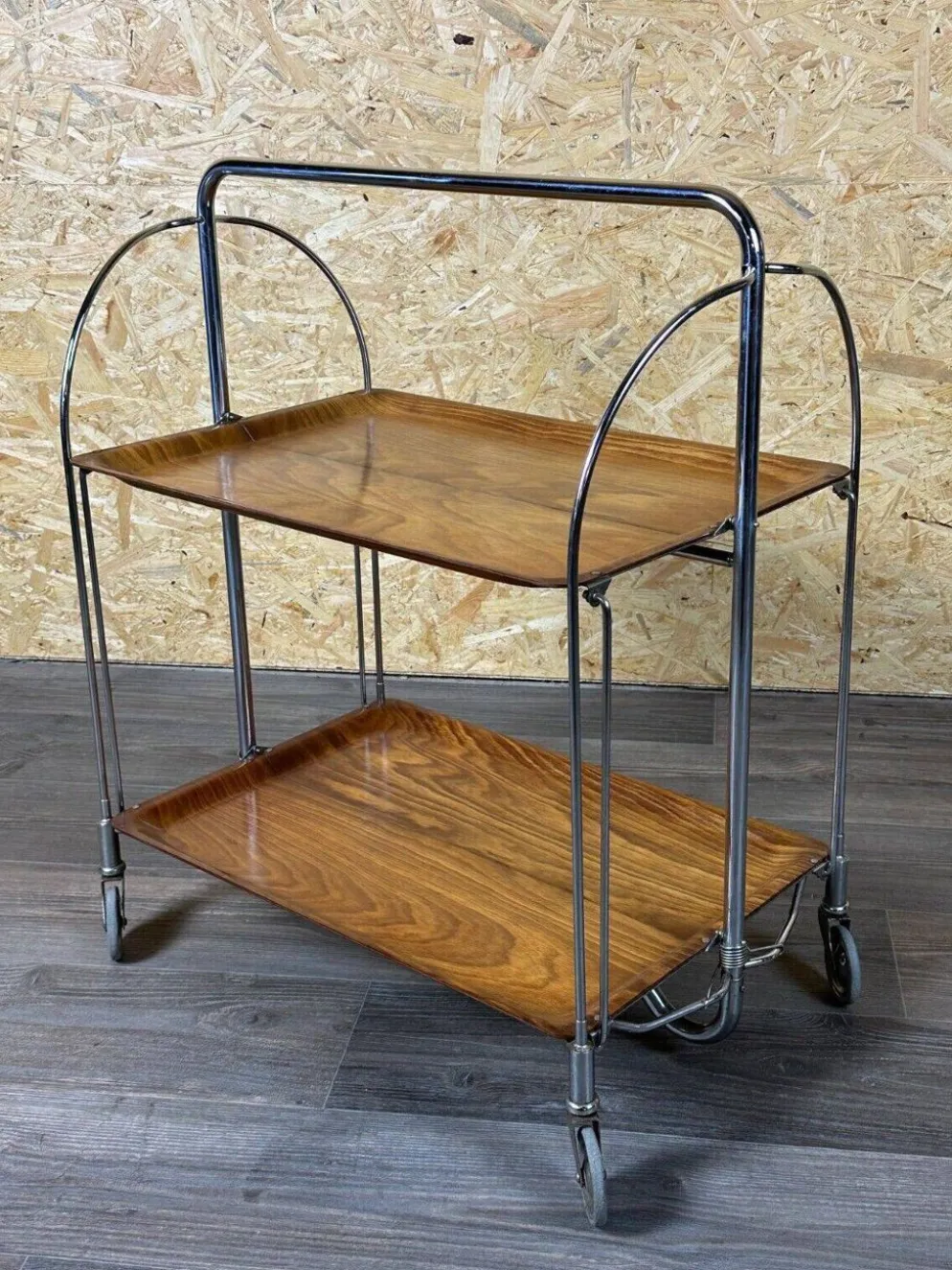 Chariot de service table d'appoint dinette space age brown design 60s 70s