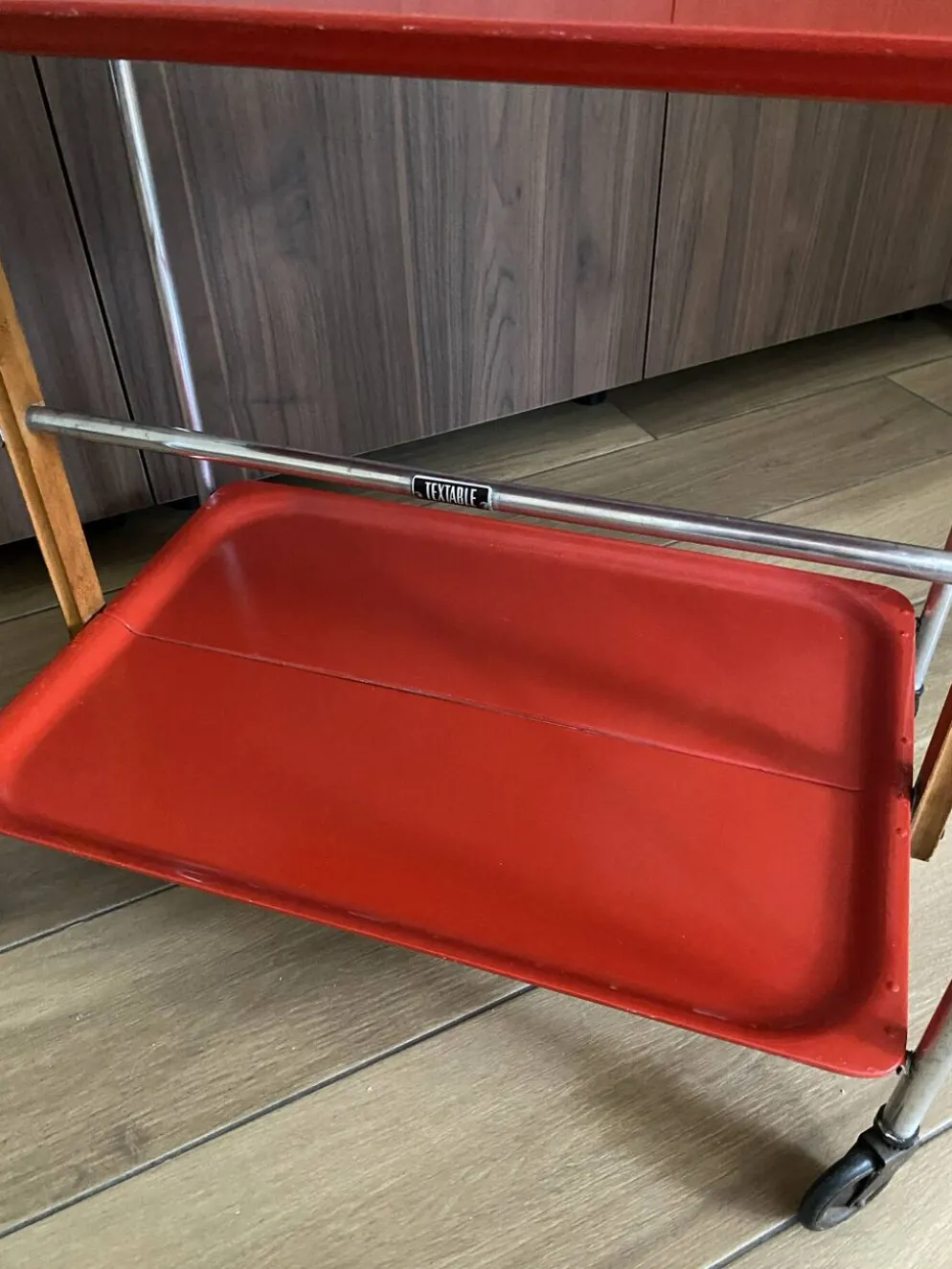 Chariot de service table roulante Platex Textable rouge 70’ Spage age