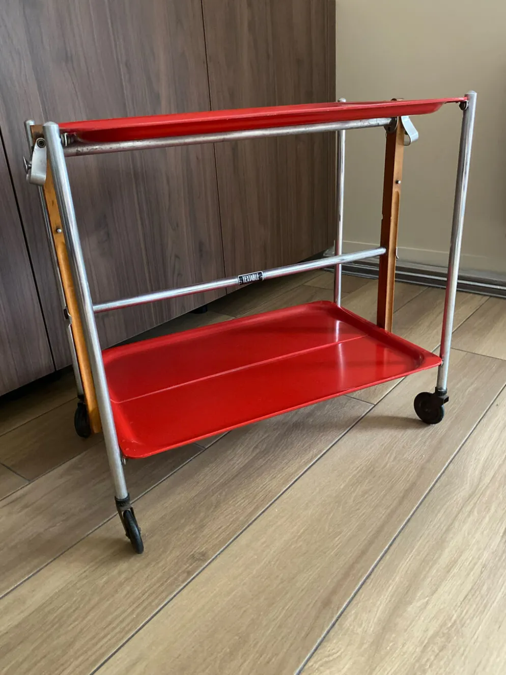 Chariot de service table roulante Platex Textable rouge 70’ Spage age