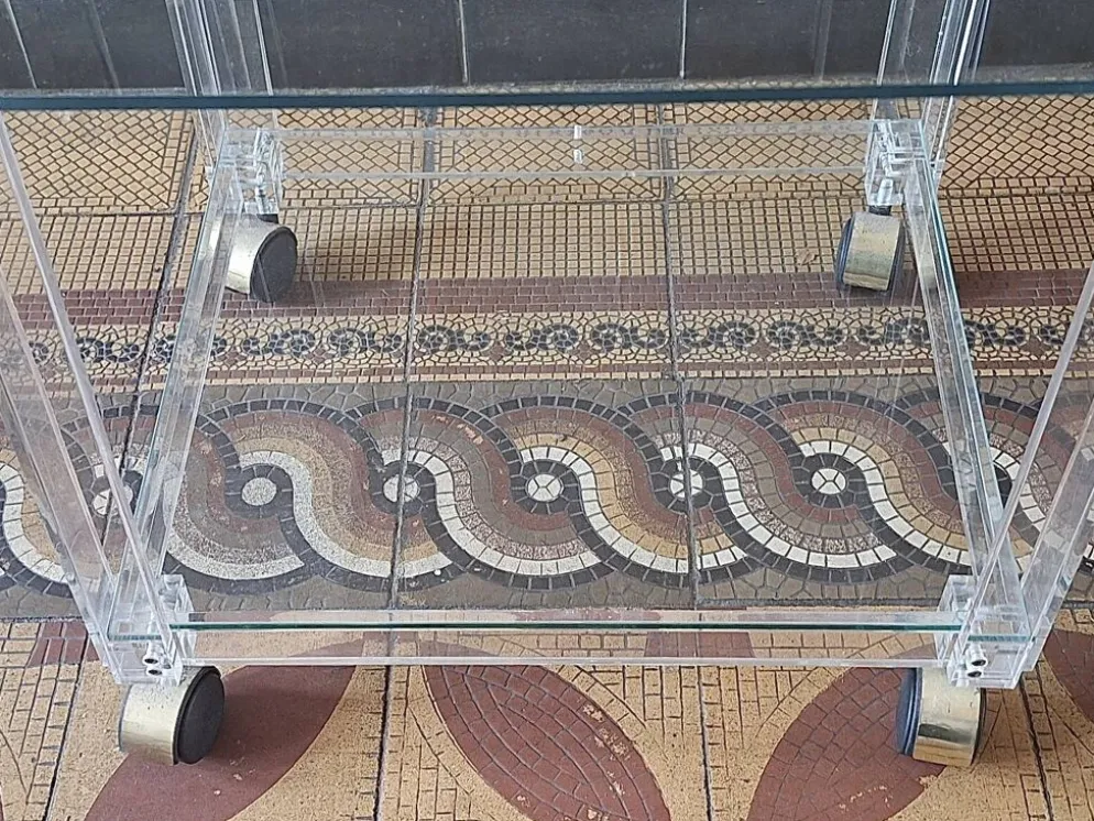 Chariot de service vintage en plexiglas et verre italien, 1980