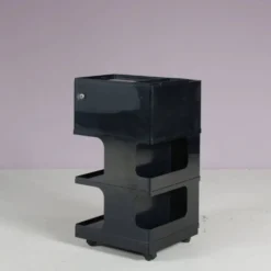 Chariot en plastique noir des années 1970, conçu par Giovanni Pelis pour Stile Neolt, Italie.