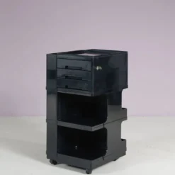 Chariot en plastique noir des années 1970, conçu par Giovanni Pelis pour Stile Neolt, Italie.