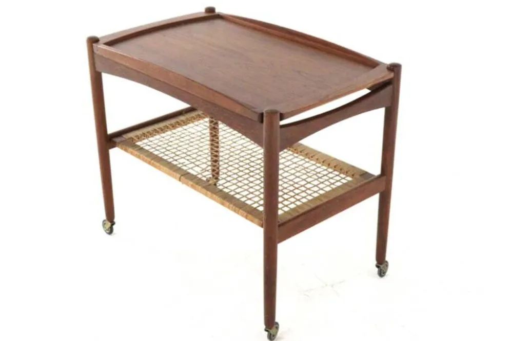 Chariot Poul Hundevad avec plateau amovible - design moderne du milieu du siècle - danois