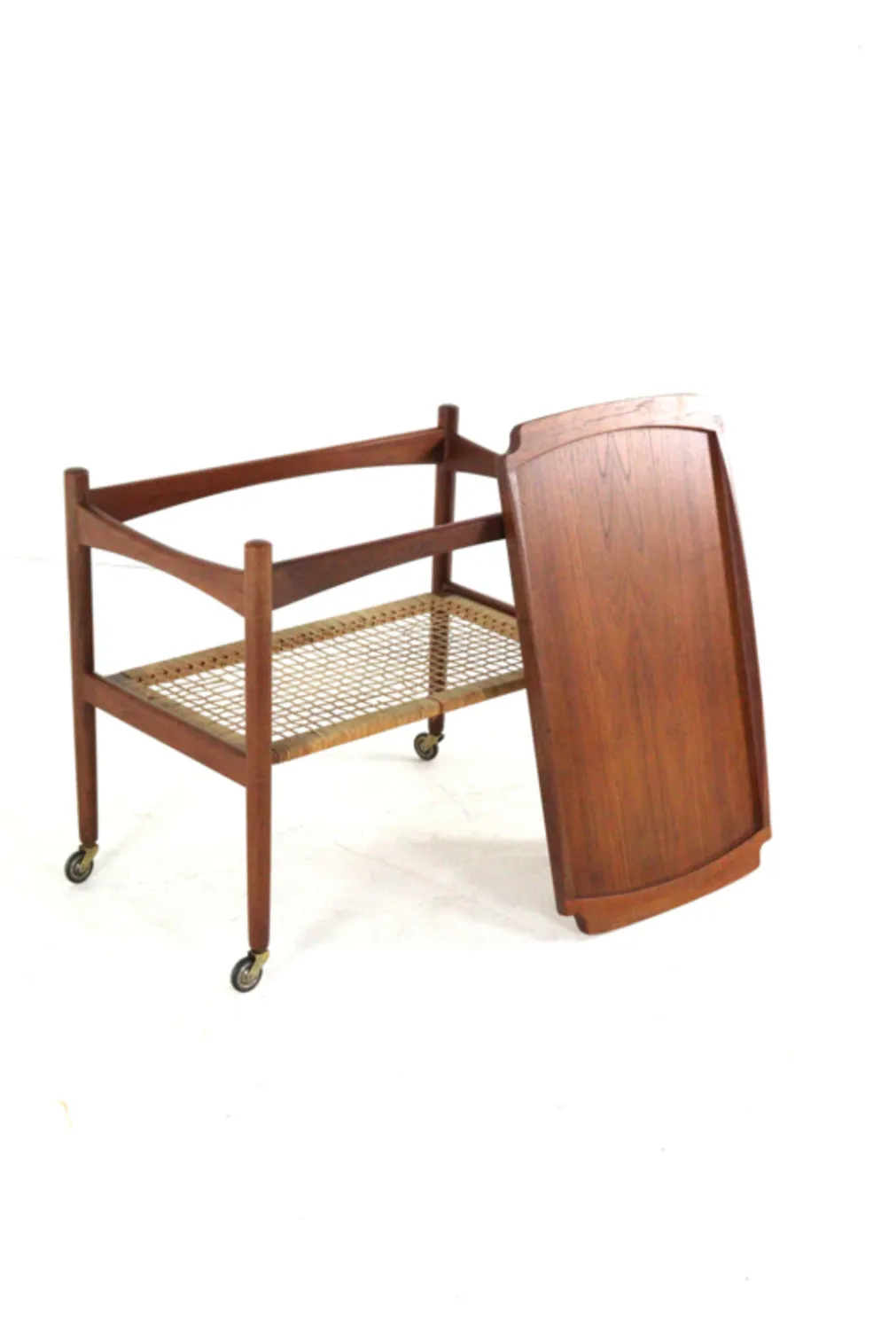 Chariot Poul Hundevad avec plateau amovible - design moderne du milieu du siècle - danois