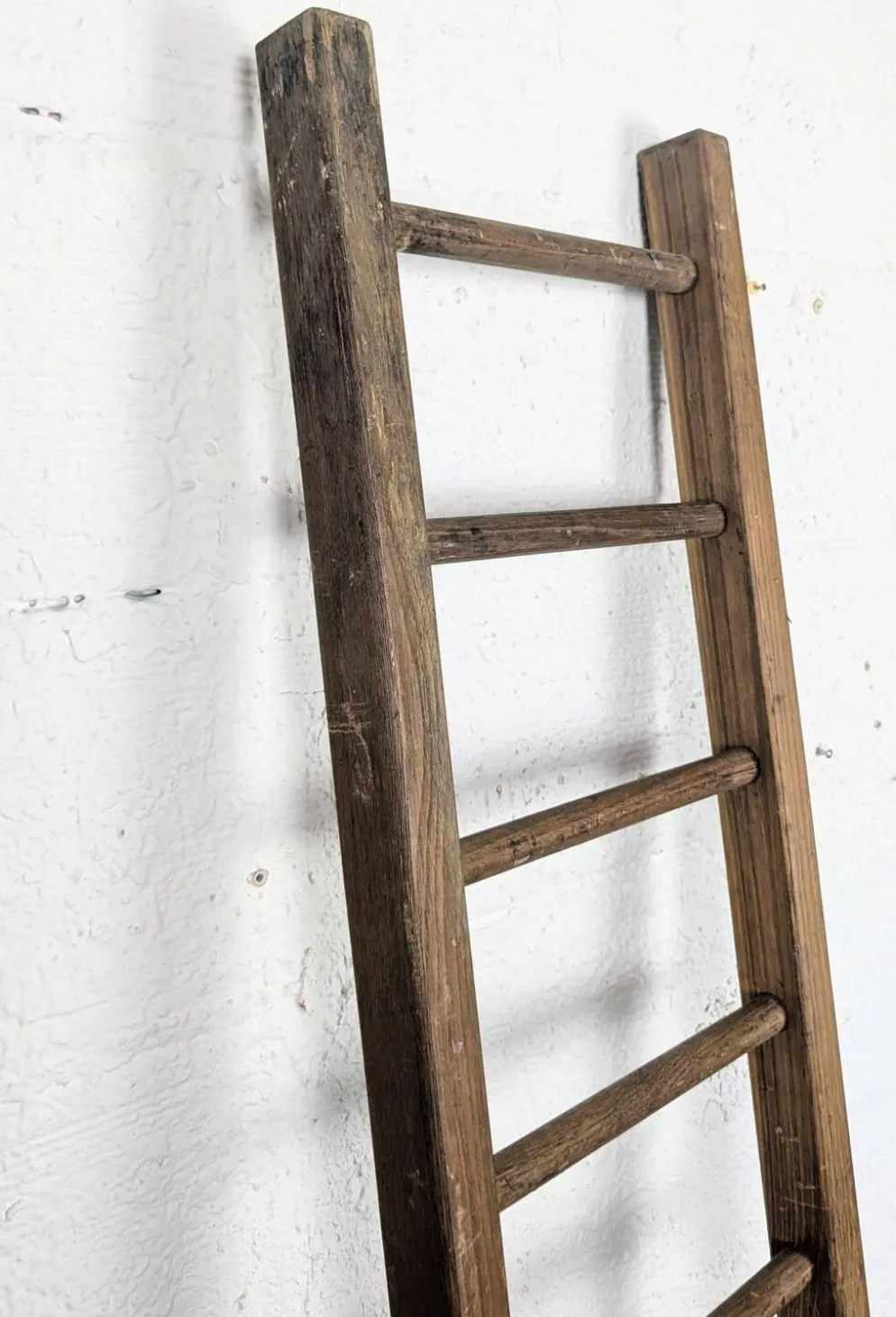 Échelle ancienne en bois