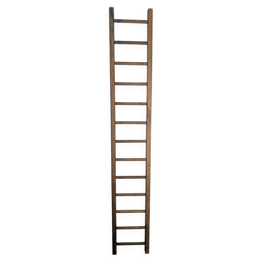 Échelle ancienne en bois