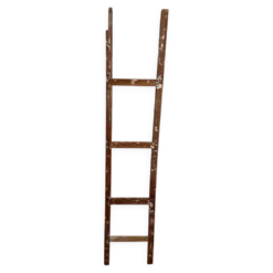 Échelle décorative en bois