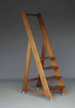 Échelle de bibliothèque en chêne vintage du 20e siècle