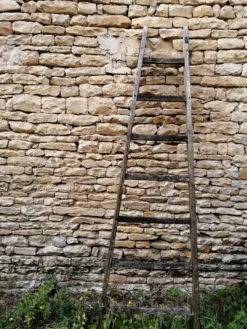 Échelle en bois