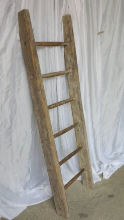 échelle rustique décorative
