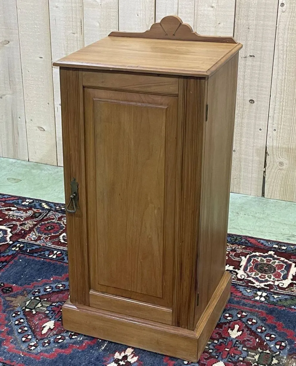 Chevet anglais en satin wood des années 30