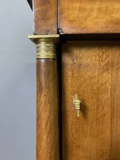 Chevet d'Époque Empire en Noyer à Colonnes Détachées