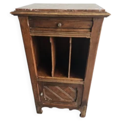 Chevet en bois avec rangement livres