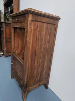 Chevet en bois avec rangement livres