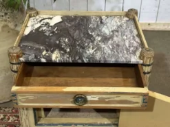 Chevet en hêtre peint et dessus marbre de style Louis XVI fin XIXème