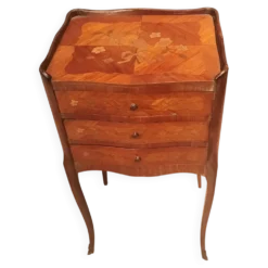 Chevet en marquetterie fleurie de style Louis XV