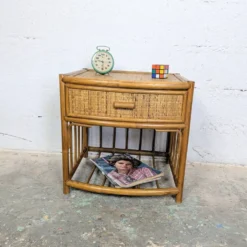 Chevet en rotin vintage