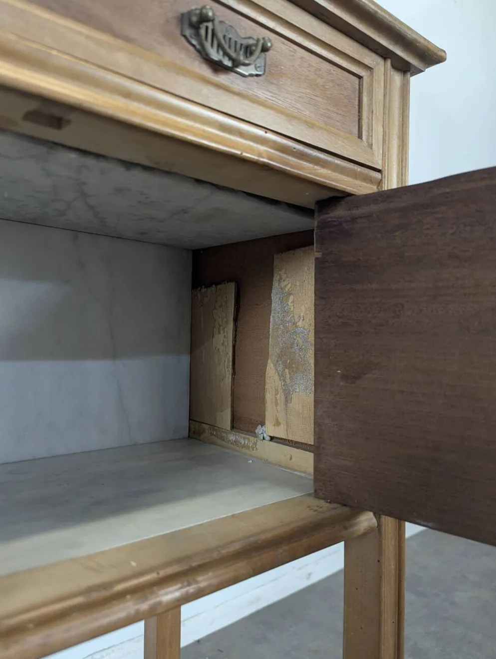Chevet style Art nouveau plateau marbre griotte