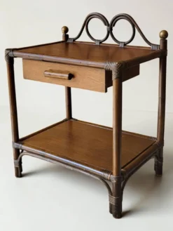 Chevet / table d'appoint en rotin Années 70