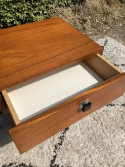 Chevet vintage des années 60-70 en teck