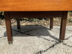 Chevet vintage des années 60-70 en teck