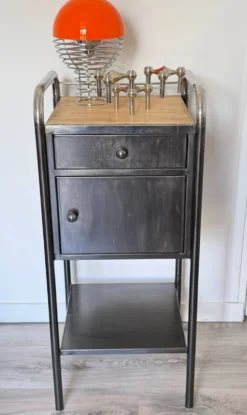 Chevet vintage en métal brossé