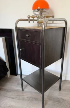 Chevet vintage en métal brossé
