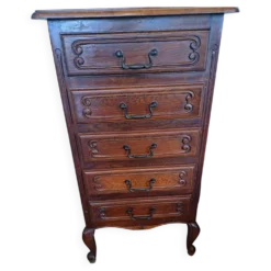 Chiffonier