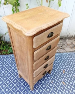 Chiffonnier