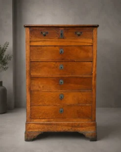 Chiffonnier en noyer