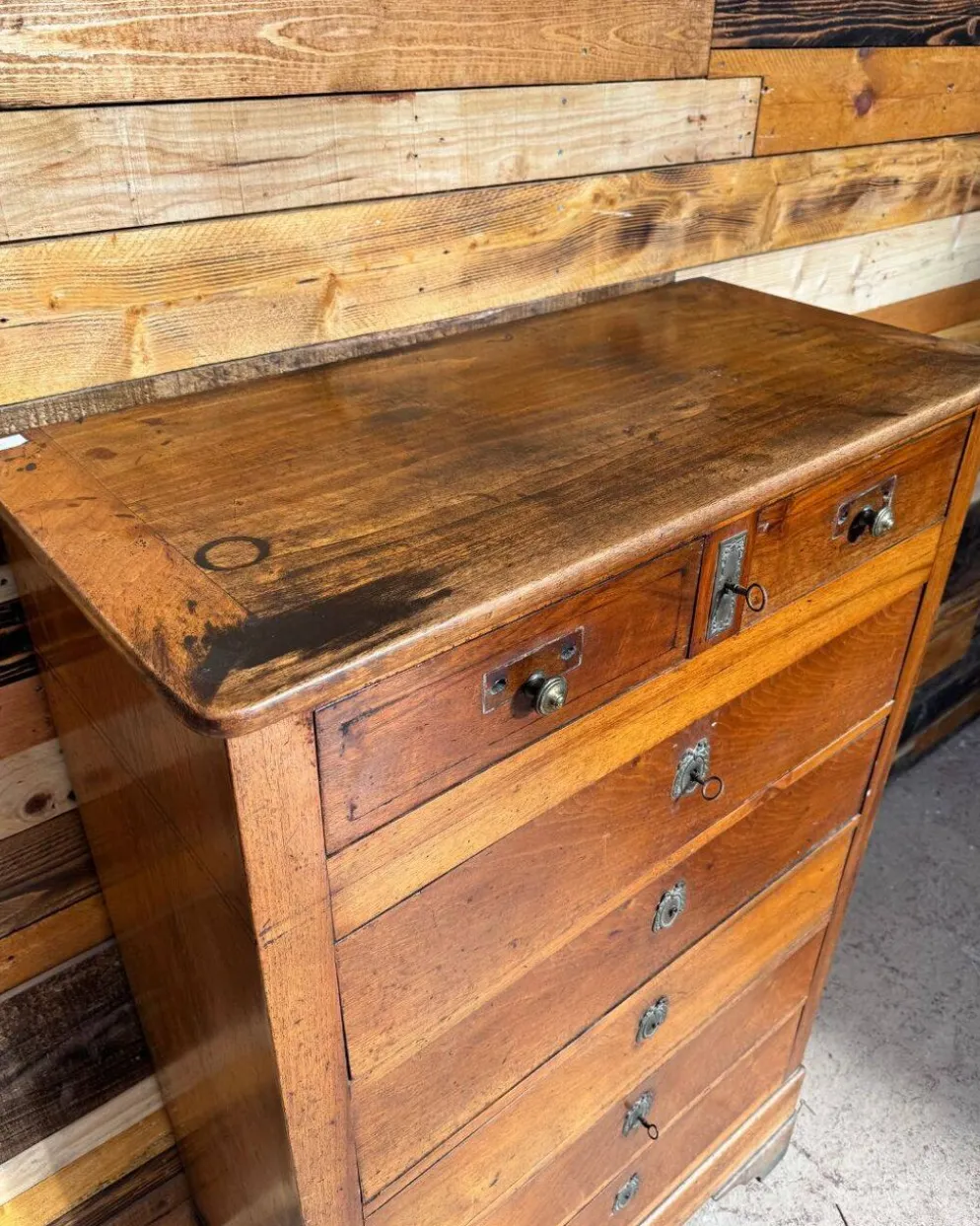 Chiffonnier en noyer