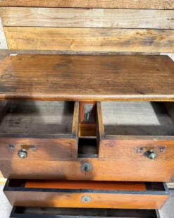 Chiffonnier en noyer