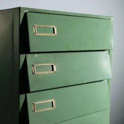 Chiffonnier industriel vintage en métal 10 tiroirs Italie années 1960