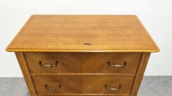 Chiffonnier ou commode haute moderniste en chêne blond, France vers 1950