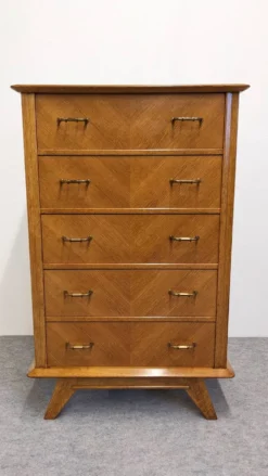 Chiffonnier ou commode haute moderniste en chêne blond, France vers 1950