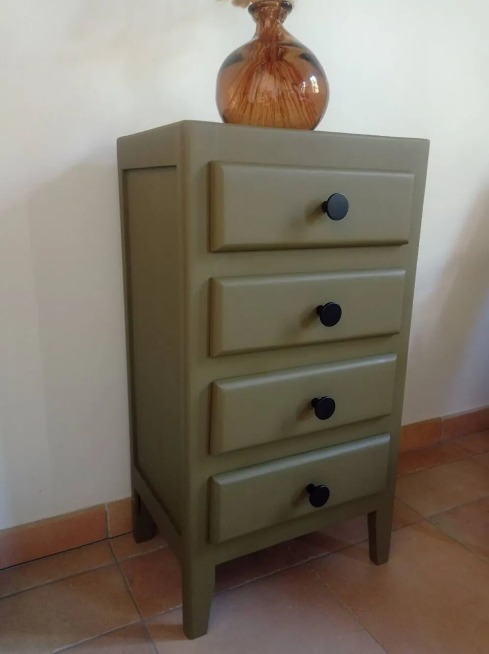 Chiffonnier vintage