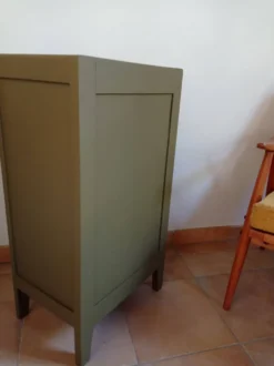 Chiffonnier vintage