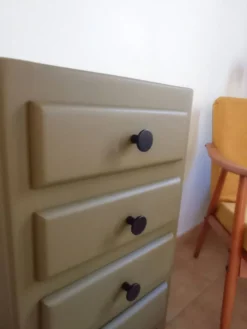 Chiffonnier vintage