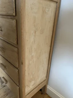 Chiffonnier vintage en pin brut – 5 tiroirs